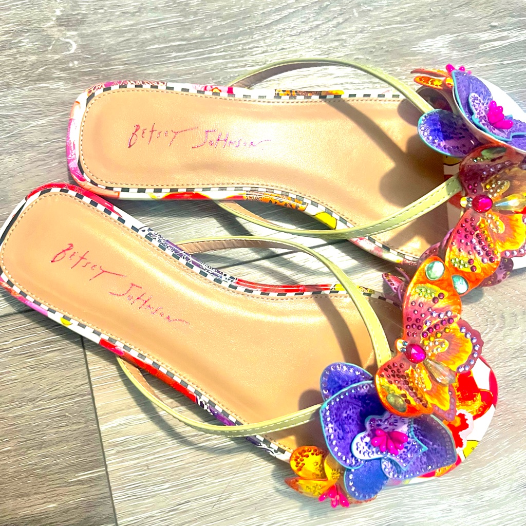 Betsey Johnson Colorful Butterfly Sandals Brand New Only 69 Size 75  8